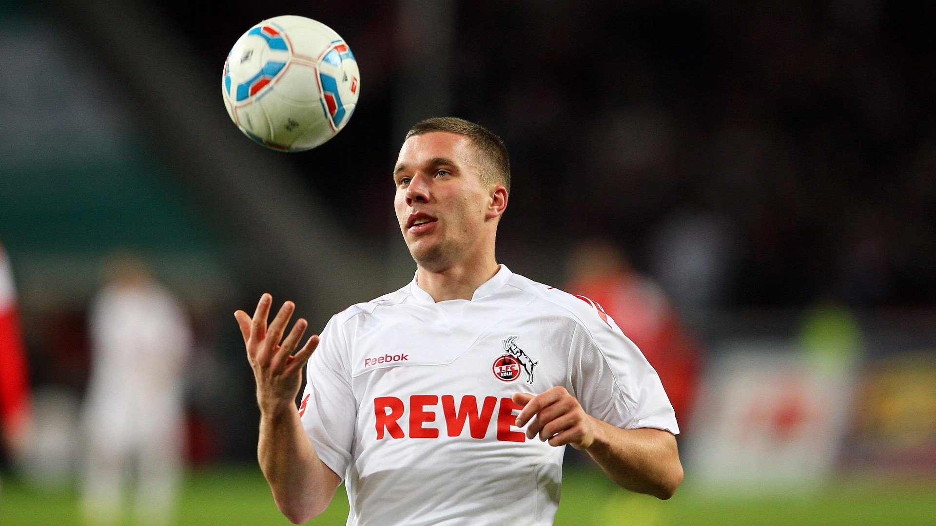 中国男篮强化体能训练备战国际赛事，中国男篮体育